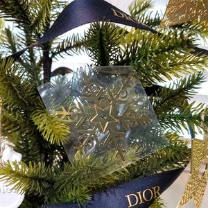 New wrapped DIOR snowflake star VIP beauty gold tone CD & Star